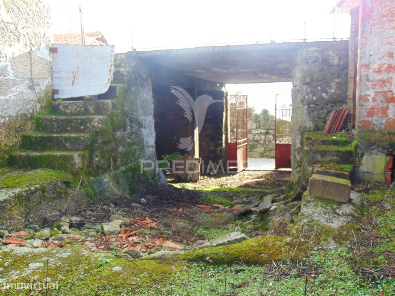 Casa antiga p/recuperar a 7 Kms de Murça - Grande imagem: 4/27