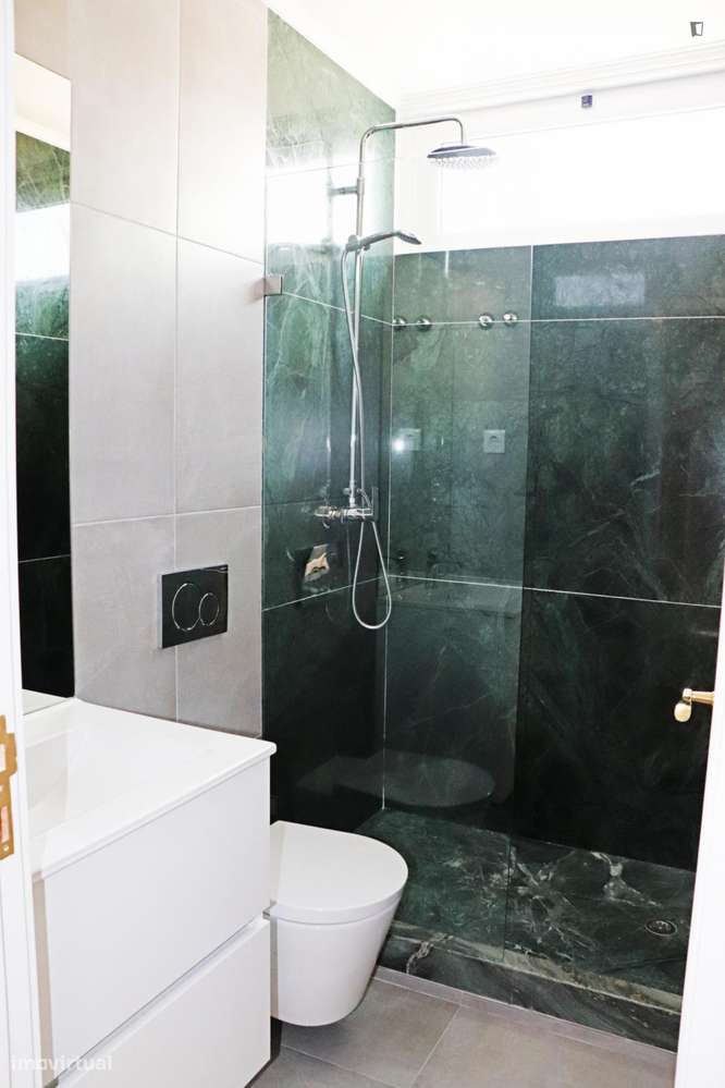 Quarto - localizado em Carcavelos Lisbon - Grande imagem: 2/23