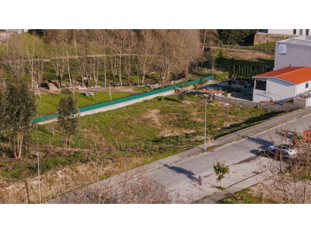 Terreno Junto ao Parque de Cete, Paredes-6