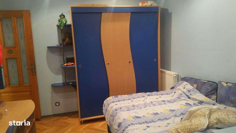 Inchiriez Apartament 3 Camere Zona Valea Aurie Etaj 1 - Imagine principală: 4/8