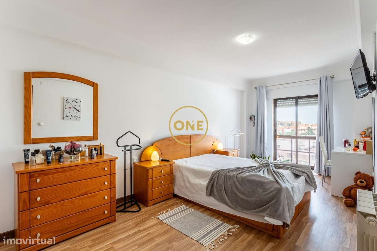 T2 com 108m2, garagem box + parqueamento, vistas Serra de Sintra | Pal-12