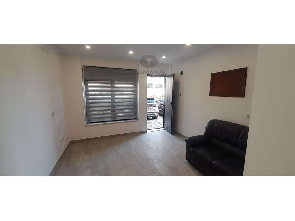 T1 com Garagem e zona de Arrumos - Grande imagem: 5/22