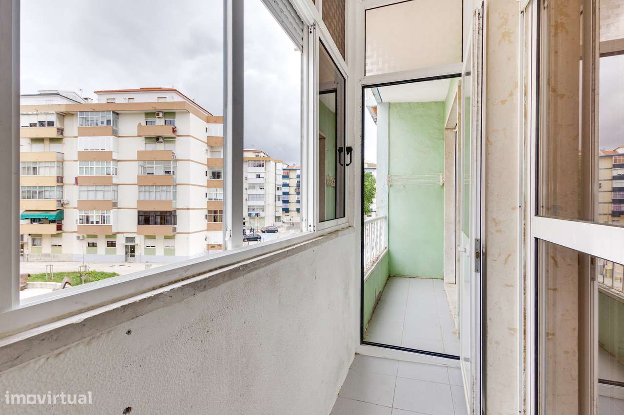 APARTAMENTO T2 | C/ ARRECADAÇÃO | CENTRO DE ALVERCA-14