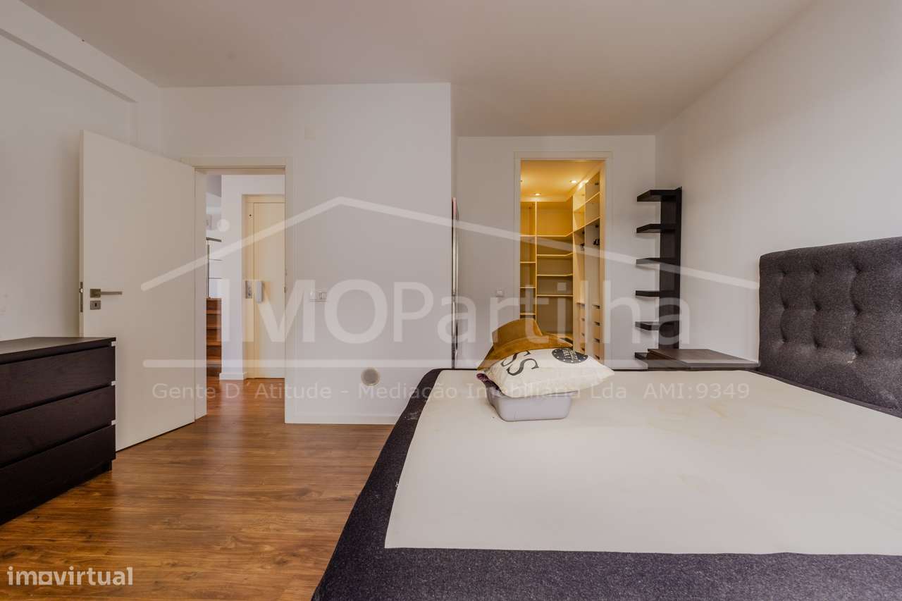 Moradia T5 | 358 m2 | Piscina e Campo de Basquetebol| Rio de Mouro-32