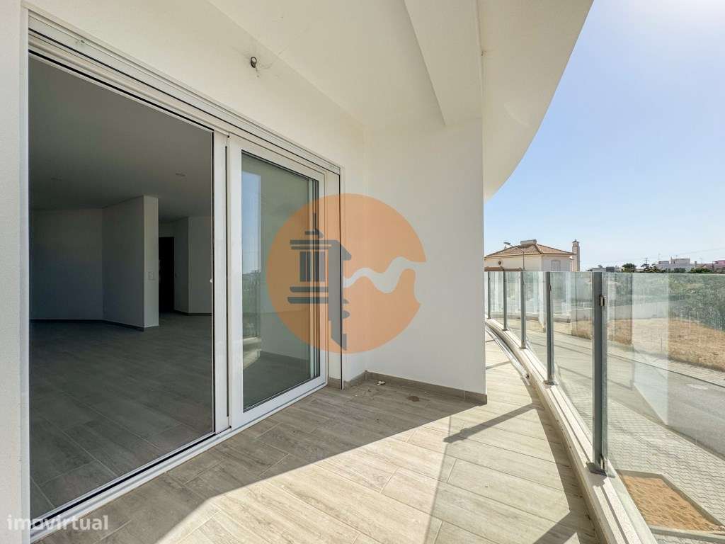 Apartamento T2+1 Orientação a Sul a 3 minutos da Praia de Altura - ... - Grande imagem: 4/31