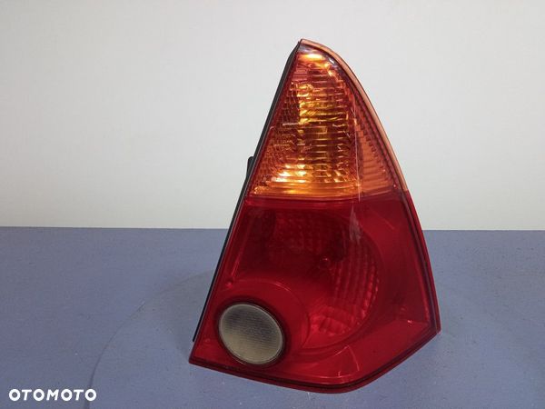 DAIHATSU YRV LAMPA TYŁ PRAWA TYLNA - 1