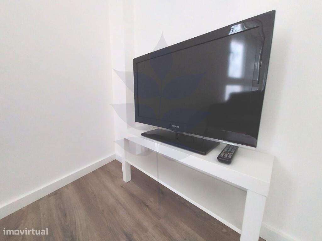 Apartamento T0 Renovado - Junto à Avenida da Liberdade, Braga-18