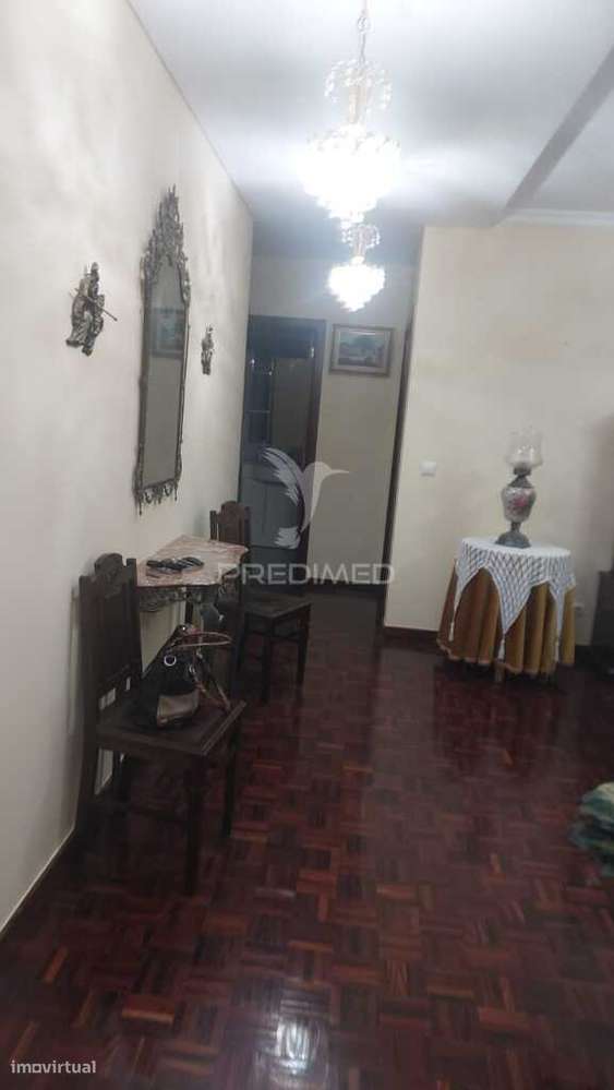 APARTAMENTO T3 NO ESTREITO DE CÂMARA DE LOBOS - Grande imagem: 5/7