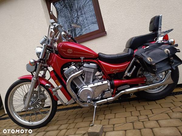 Suzuki Intruder - 7