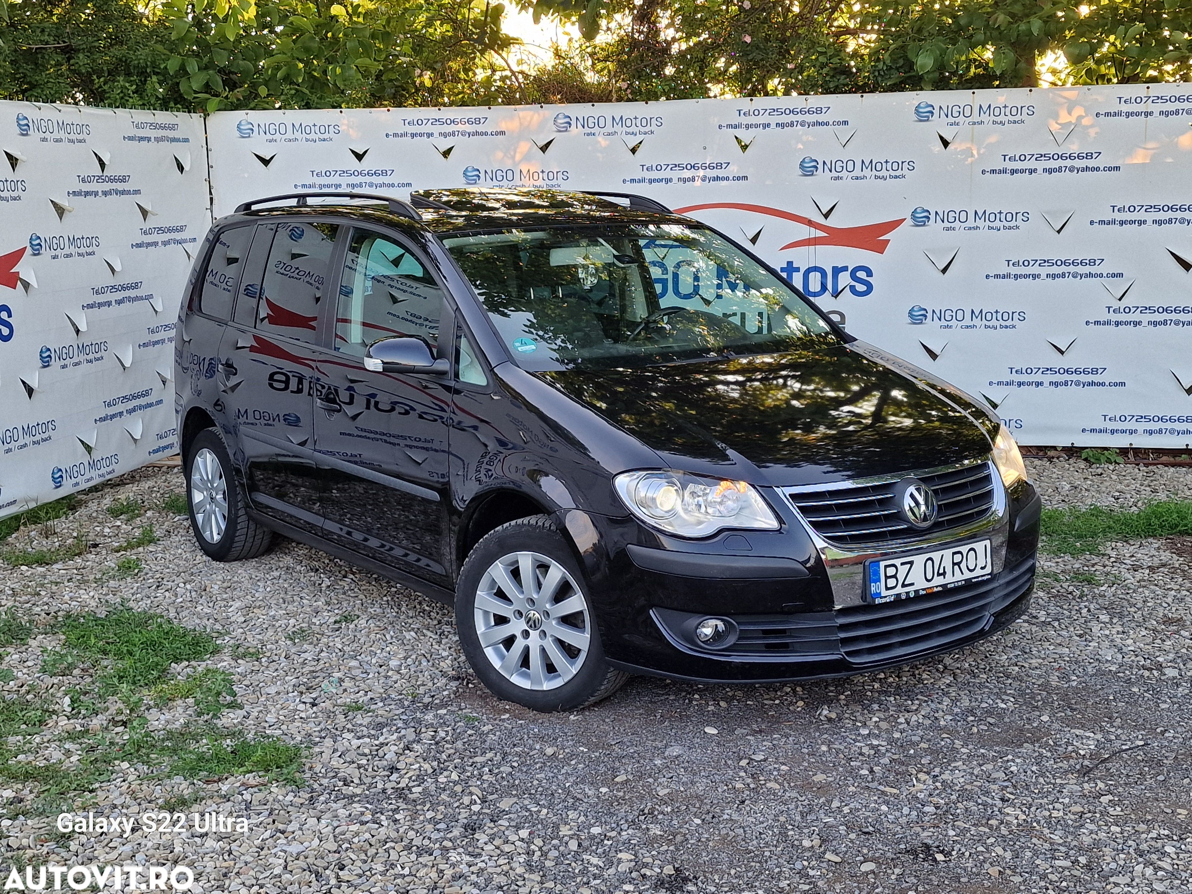 Volkswagen Touran 1.4 TSI DSG Highline - 1