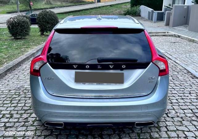 Volvo V60 2.4 D6 Summum AWD Phev - 10