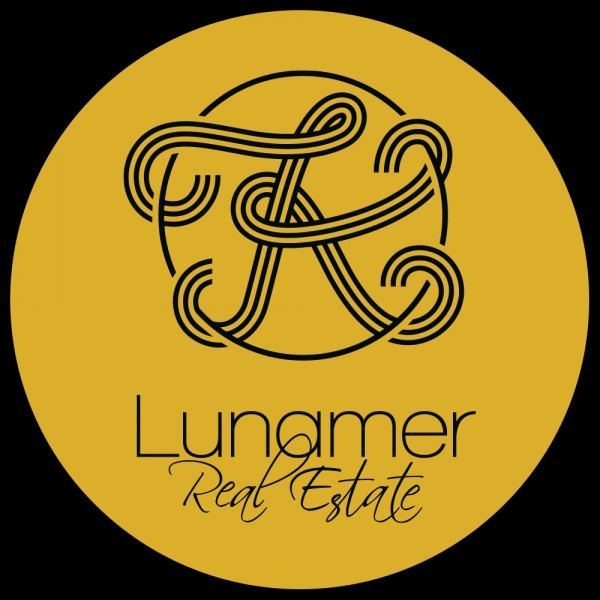 Lunamer real estate