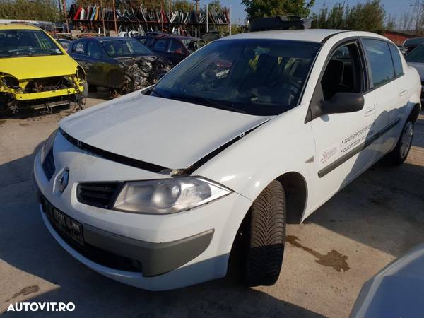 Dezmembrez Renault Megane 2 1.5dci 2007 - 1