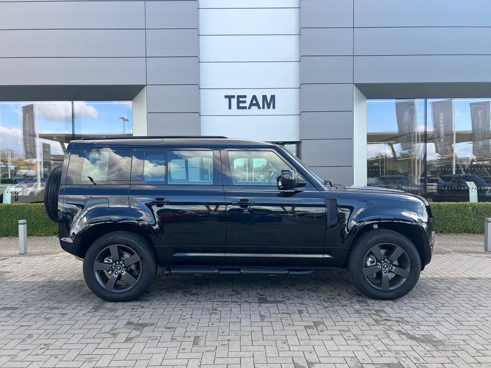 Land-Rover Defender 3.0 Diesel 250 KM — zdjęcie 4
