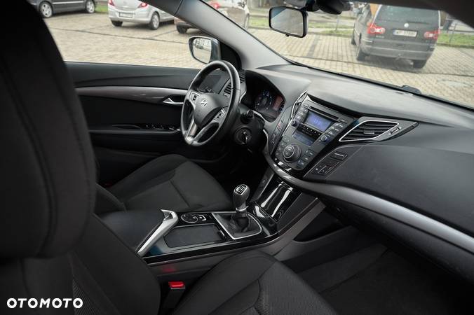 Hyundai i40 Kombi blue 1.7 CRDi Premium - 9