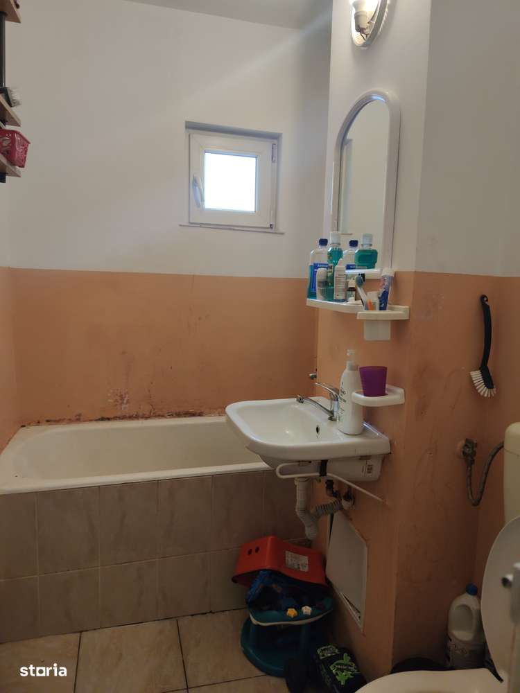 Octav Onicescu langa Parcul Mihai Eminescu piata Viilor Biserica Roset-9