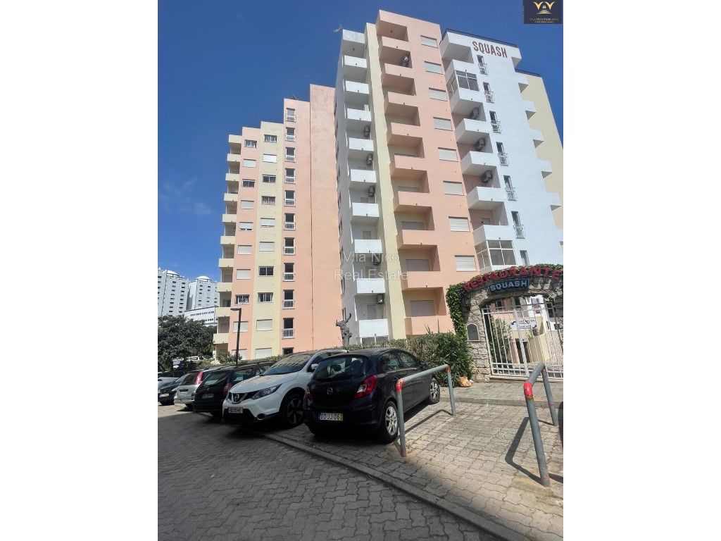 Apartamento para venda na Praia da Rocha