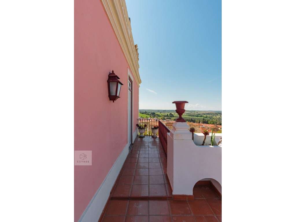 Moradia T8 com vista para Barragem do Maranhão-49