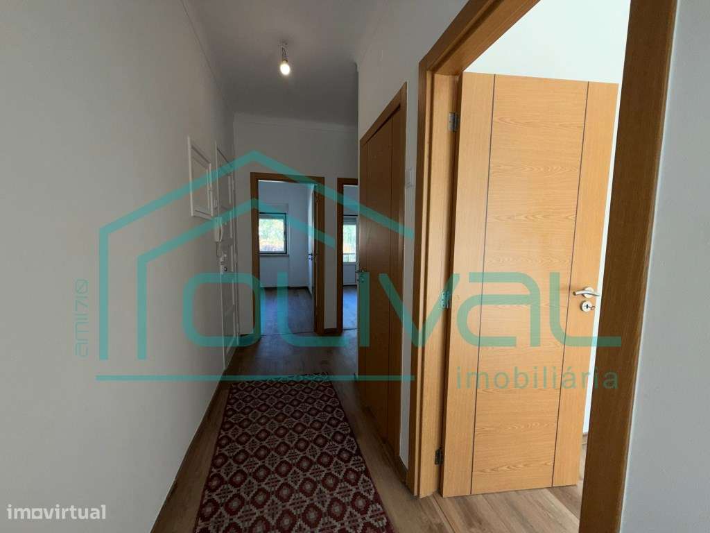 Apartamento T2 Renovado Centro de Alverca do Ribatejo-8