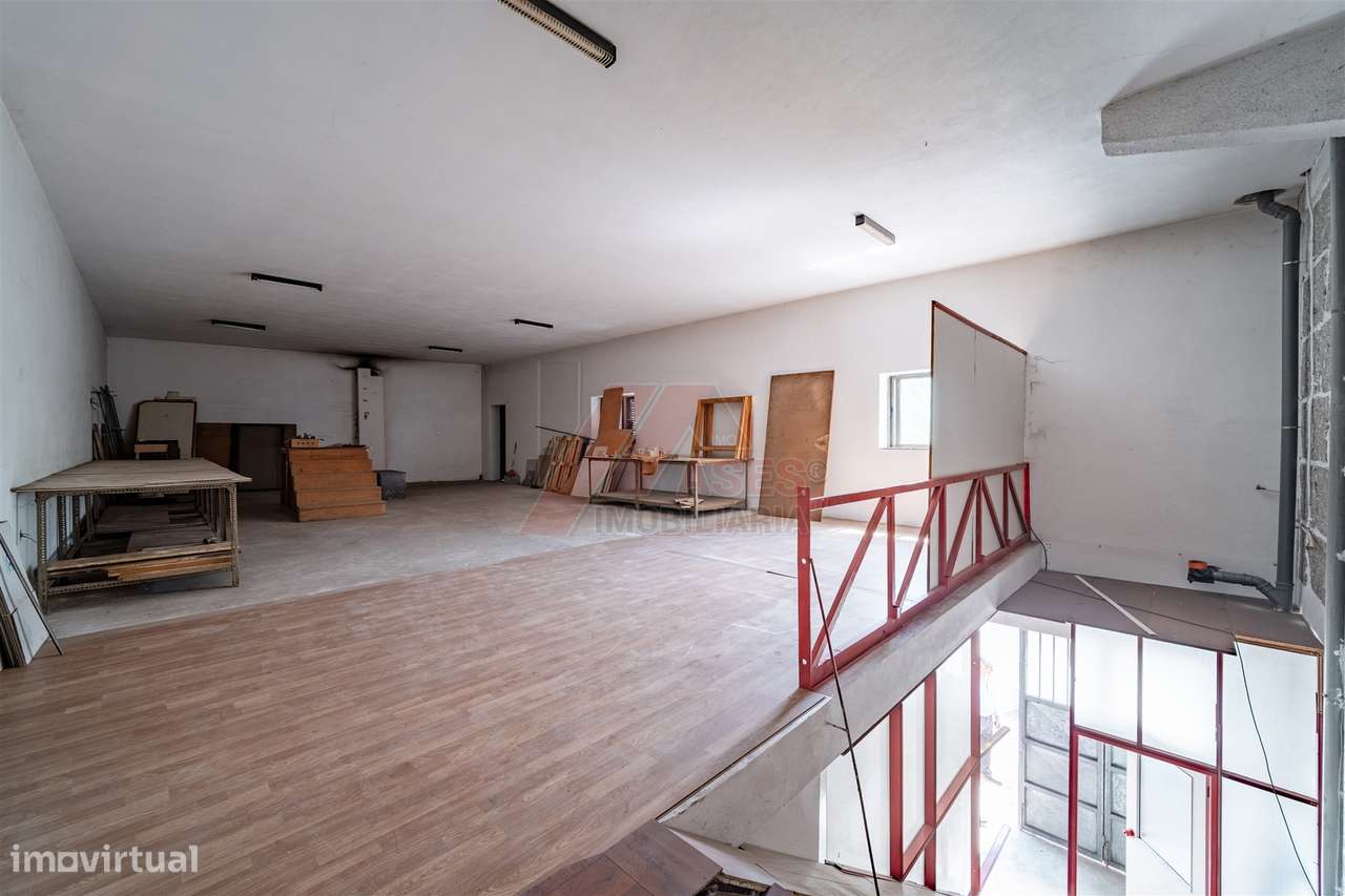 Oportunidade de Investimento | 3 Frações  com Potencial Habitacional T-17