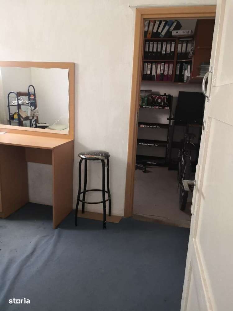 Spatiu comercial in Simeria, suprafata utila 90mp - Imagine principală: 4/10