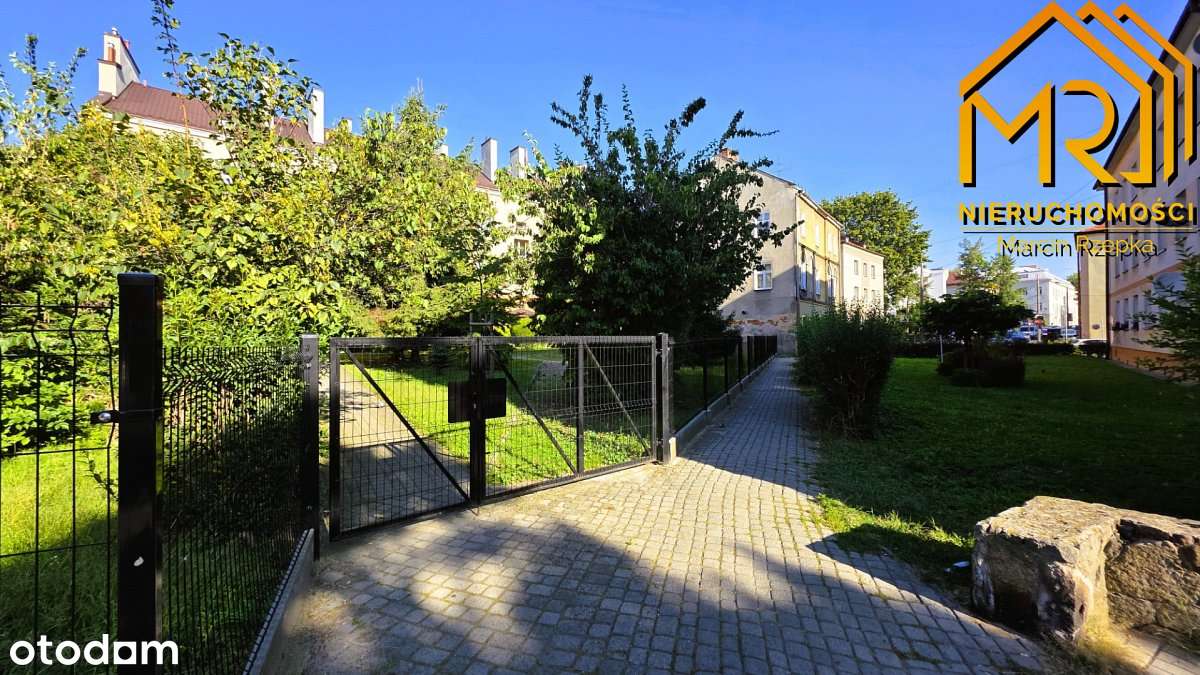 Mieszkanie w centrum Tarnowa tuż przy Rynku-12