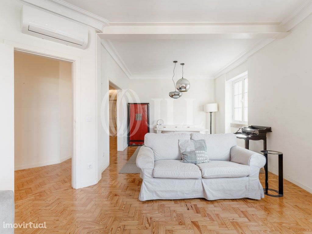 Apartamento T4 remodelado em Campo de Ourique, Lisboa