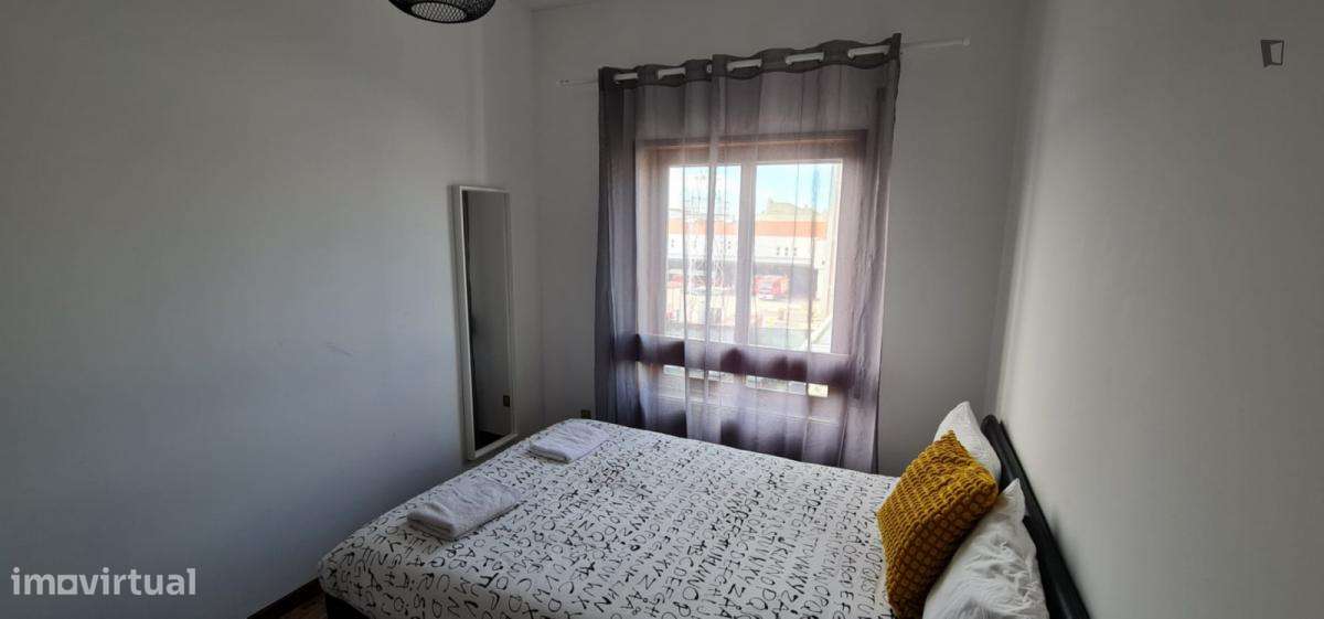 Apartamento com 4 quartos - localizado em Paranhos Porto - Grande imagem: 4/9