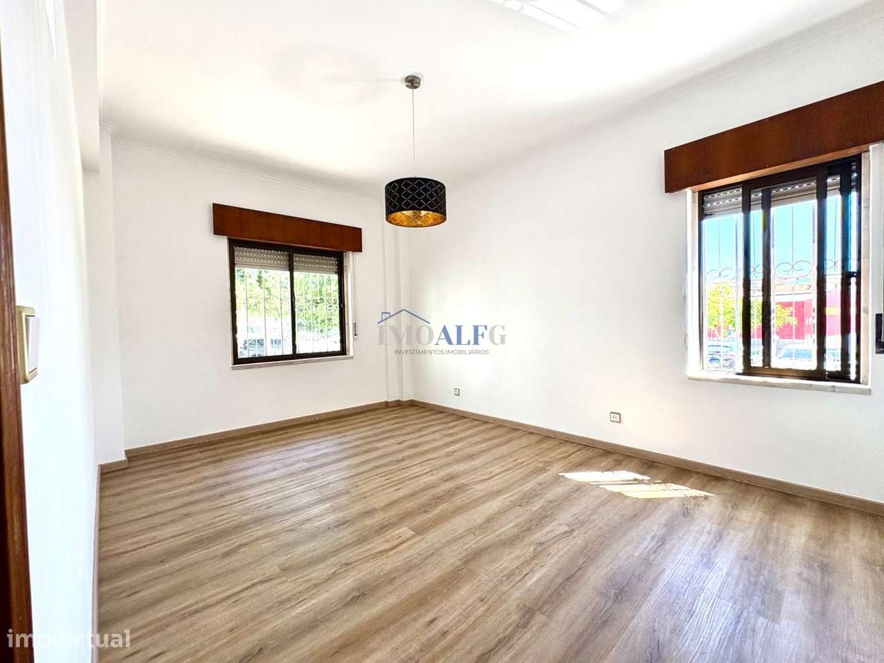 Apartamento T2 na Arrentela- Seixal, junto a transportes-12