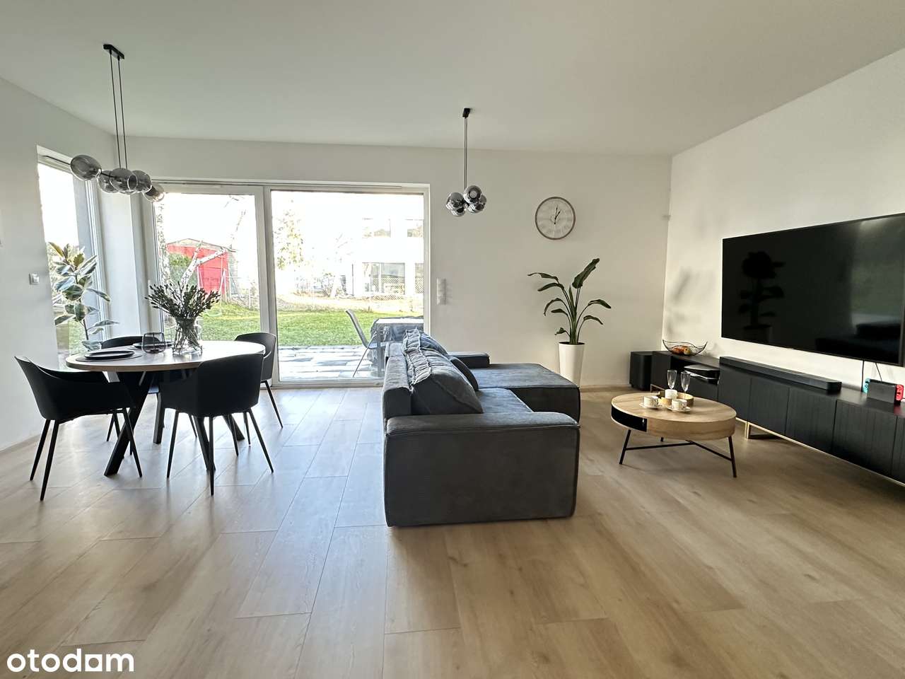 Przestronny dom dla rodziny w Złotnikach, 4 sypialnie, wysoki standard - Pełny obrazek: 3/18