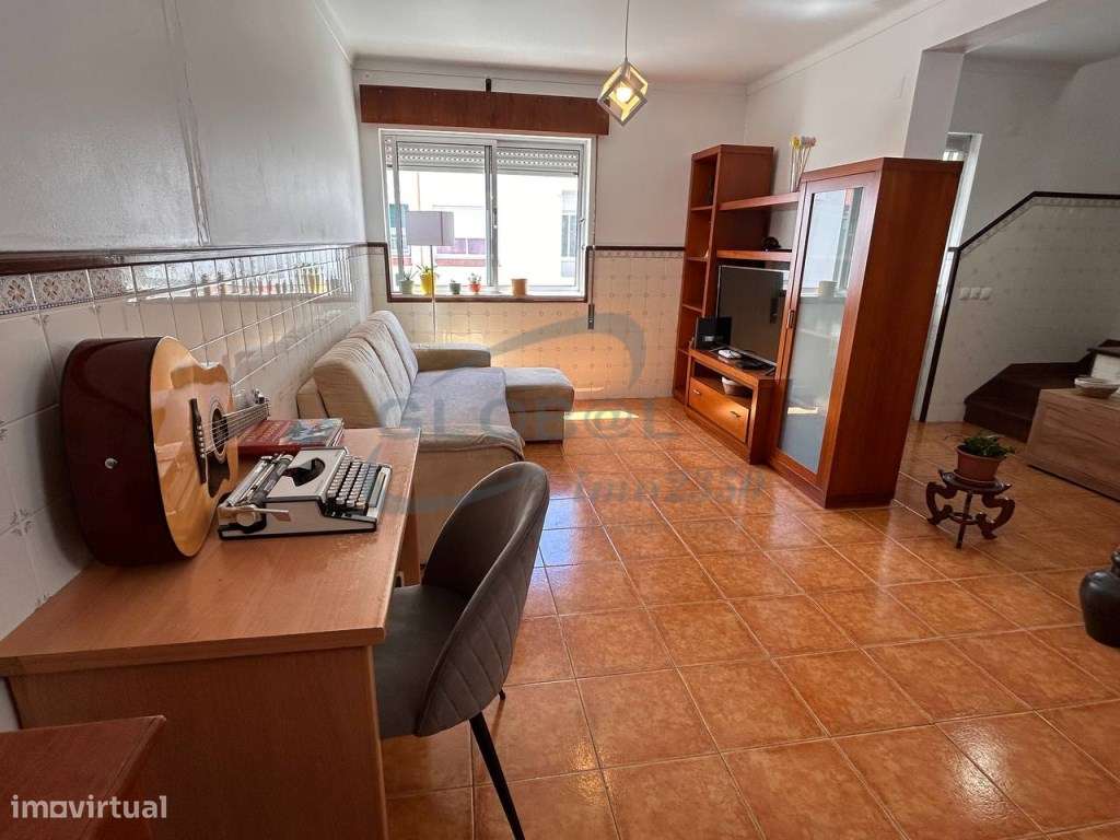 Moradia T3 com Logradouro em Riachos, Torres Novas-6