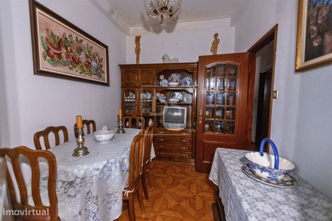 T2 com excelente localização no Porto – Campanhã-8
