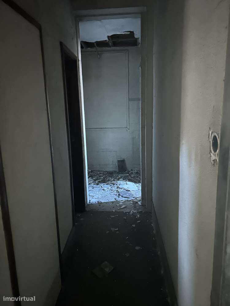 Armazém - Milheirós, Maia - com possibilidade de habitação-6