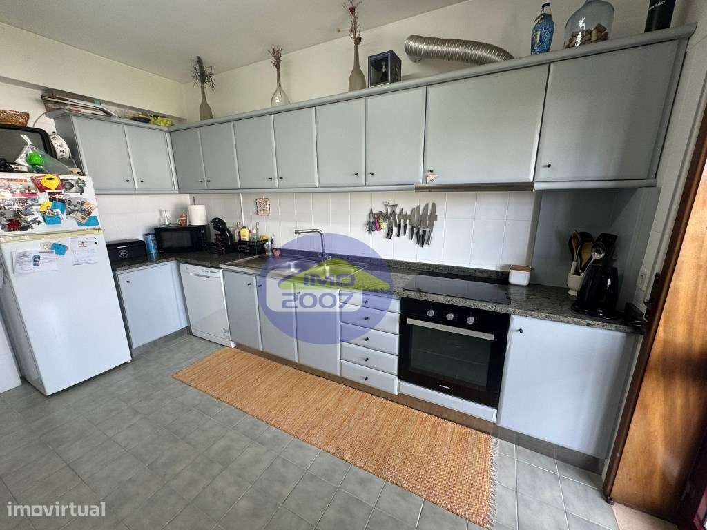 Apartamento T3 em São Paio de Oleiros-9