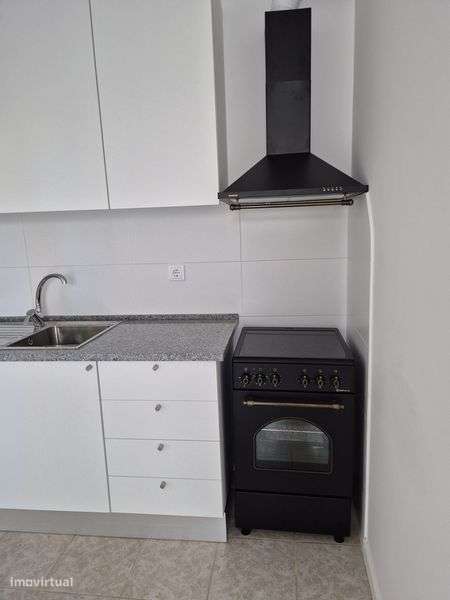 Aluguer T 2 em Fernão Ferro,  Seixal - Grande imagem: 4/8