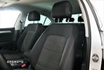 Volkswagen Passat 2.0 TDI EVO Business - 23