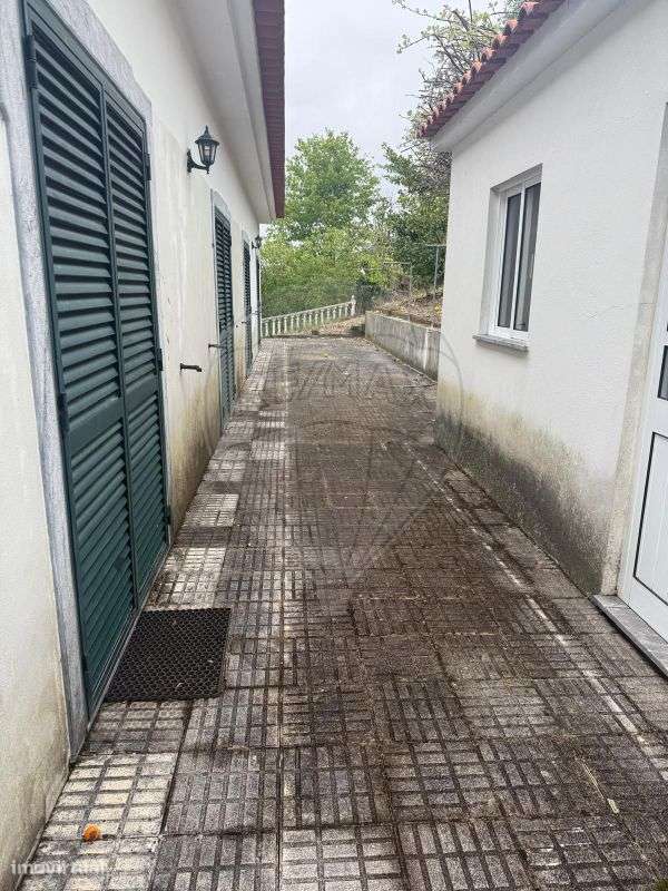 Moradia T6 para venda-26