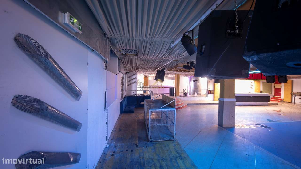 Discoteca com Alvará 24 horas 7 dias da semana.-13