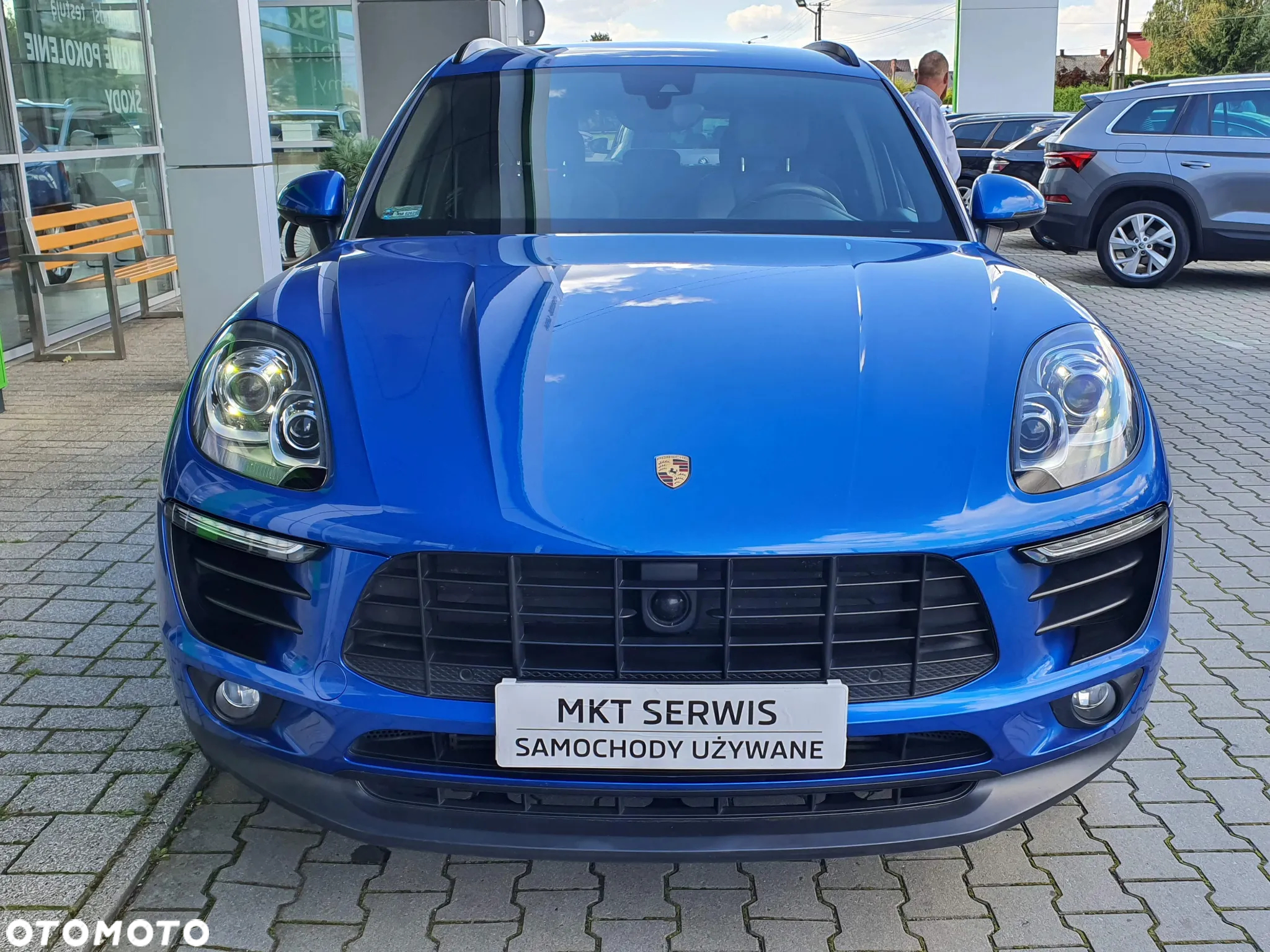 Porsche Macan Standard - 4