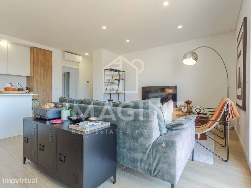Apartamento T2 com Varanda Aterraçada na Quinta da Amizade-13