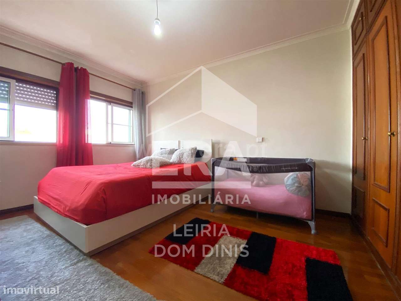 Apartamento T2 com varanda, terraço e garagem em Leiria-10