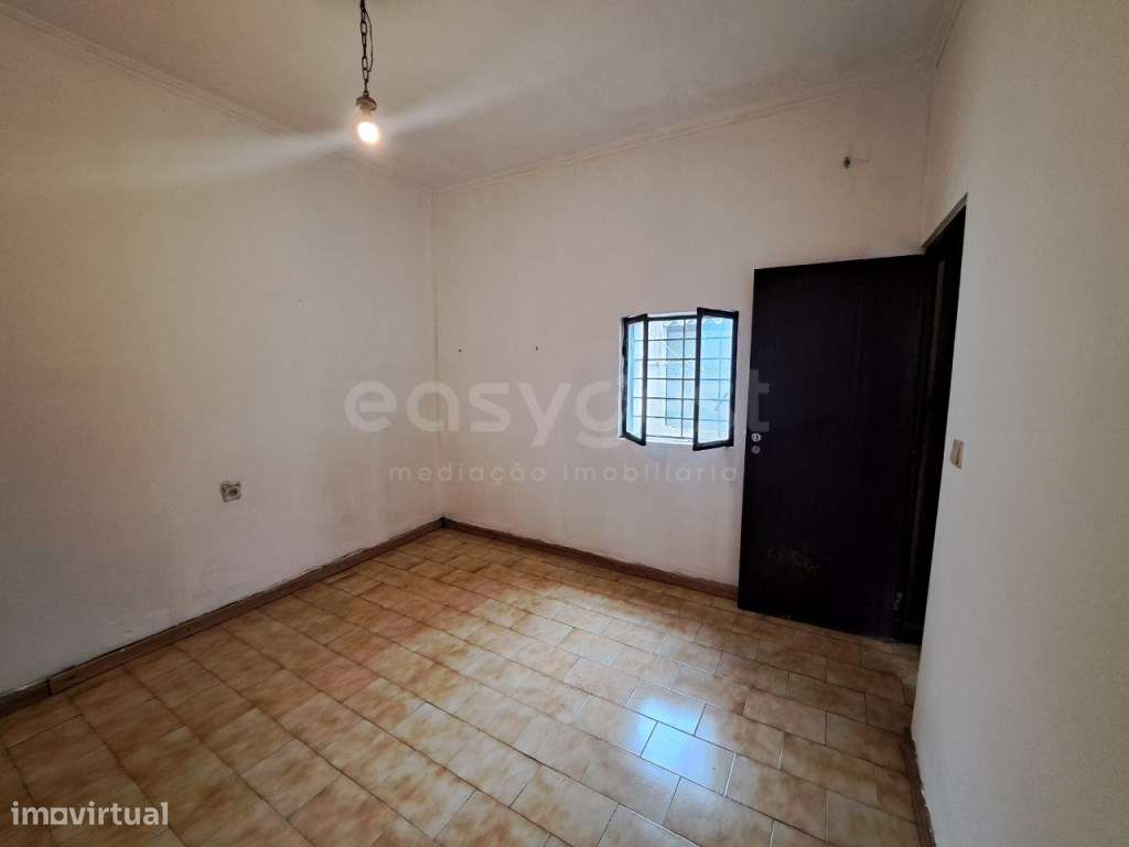 Moradia em Banda na Freguesia de Salvador e Santa Maria da Feira - Grande imagem: 3/14