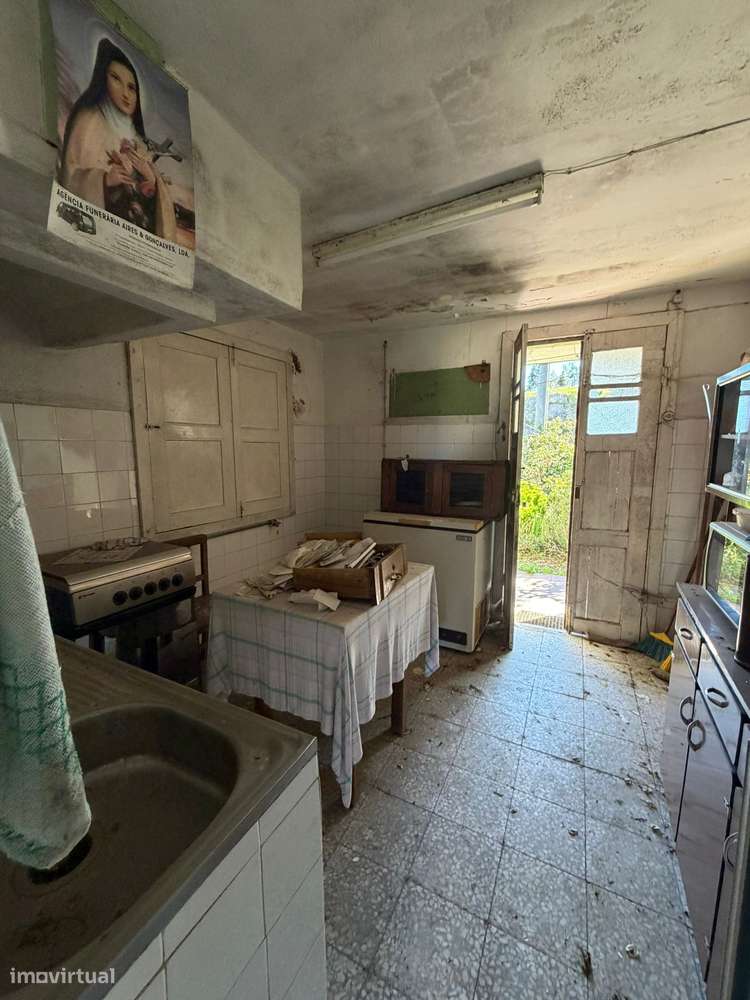 Moradia T3+1 - S. Cristovão de Nogueira , Cinfães-2