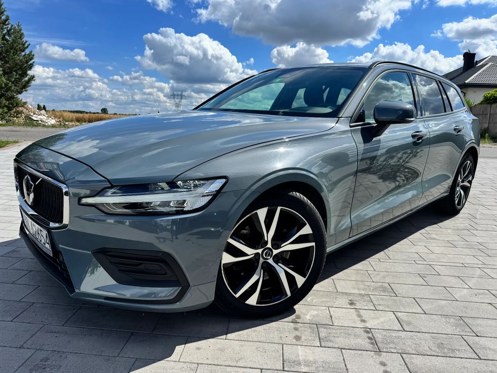 Volvo V60 II (2018- ) B3 B DKG Essential 2022