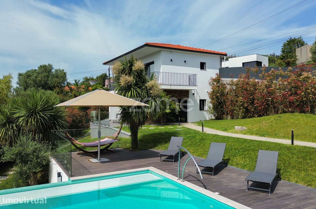 Moradia Individual T4 com piscina em Geraz do Minho, Póvoa de Lanho...-3