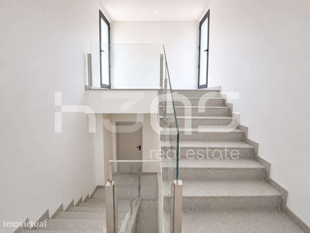 Apartamento T3 com Terraço Privativo de 140 m², Varandas Amplas e G...-23