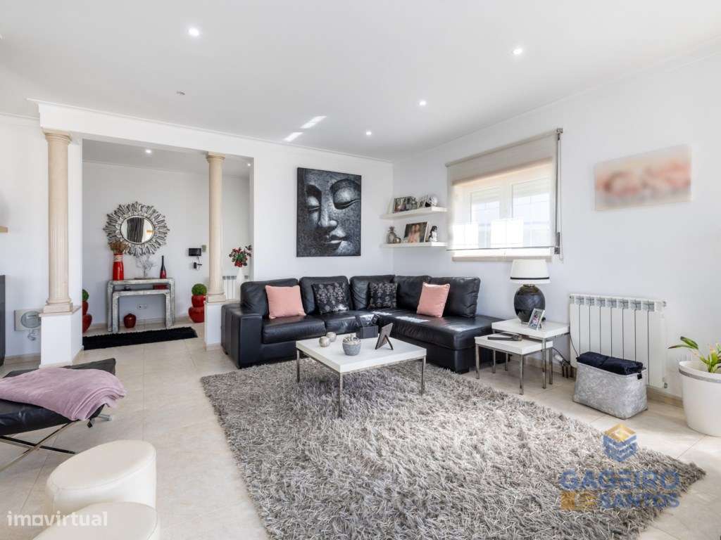 Moradia Independente T4 +1 em São Martinho do Porto-15