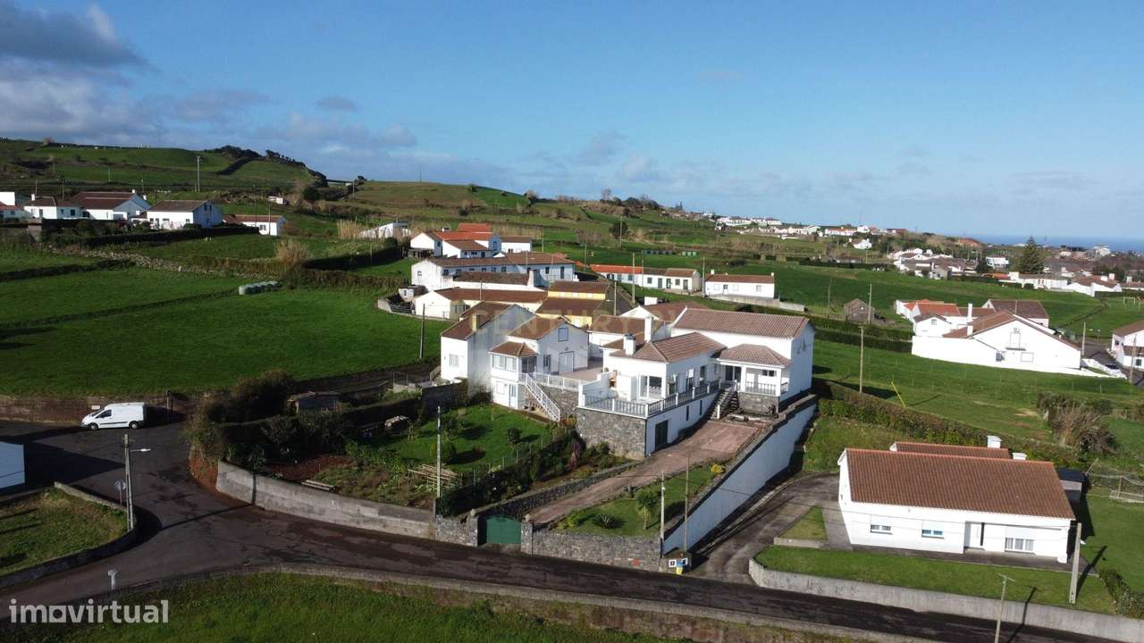 Casa Renovada com Vista Mar em Lomba da Fazenda, Nordeste-30