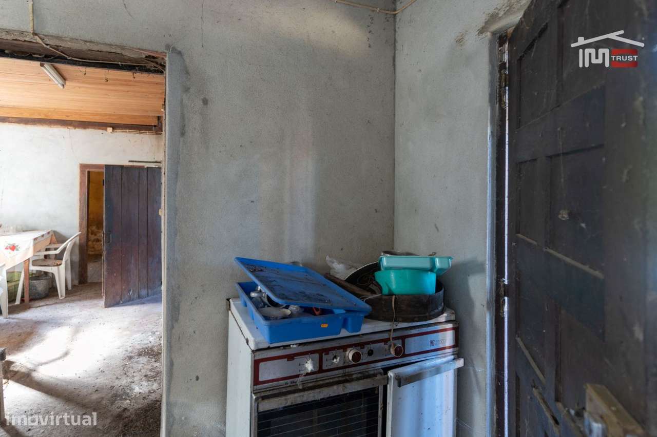 MORADIA T2 EM SEIÇA INSERIDA NUM TERRENO COM 707 m²-20