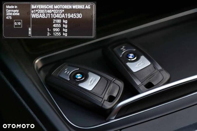 BMW Seria 3 320d Touring xDrive - 38